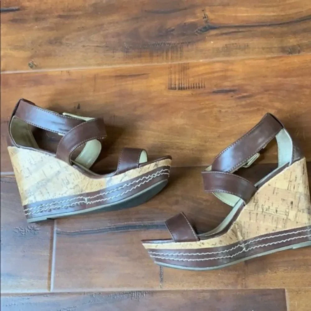 𝅺SHANGHAI Wedge Cork Sandals - Report Shoes